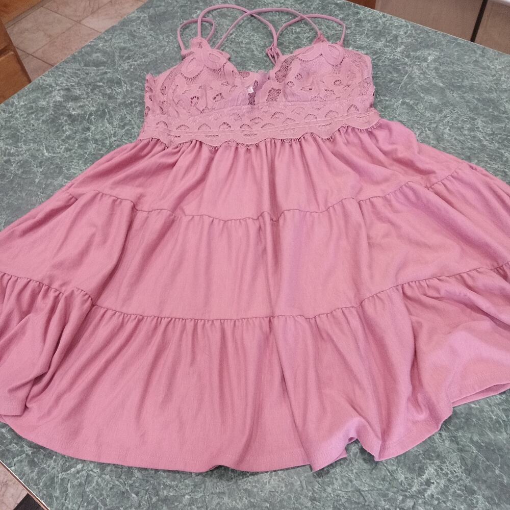 Zenana Size XL Tiered Lace Strappy Mini Dress Mauve Pink EUC Boho Summer Stretch